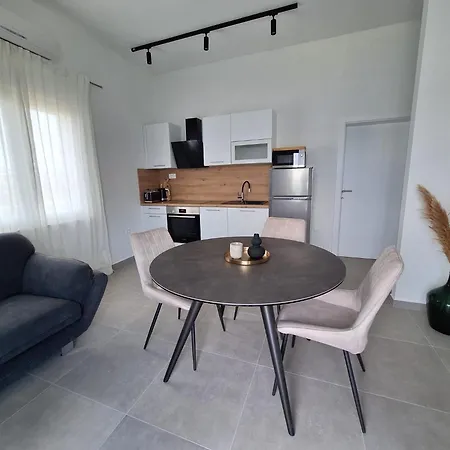 Benic Apartment *